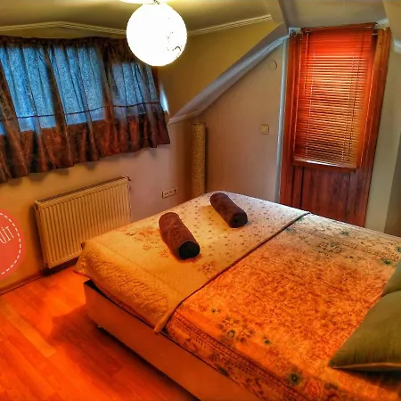 Zirkon Suit Apartmán