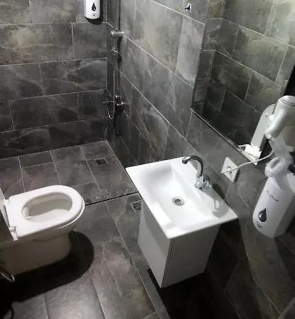 Apartman Zirkon Suit *