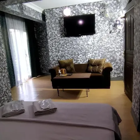 Hotel Zirkon Suit