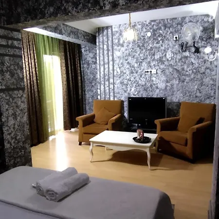 Apartman Zirkon Suit