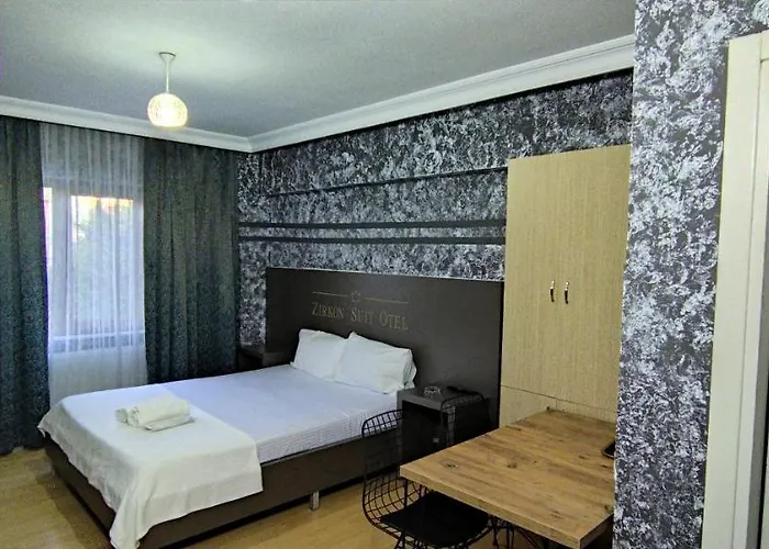 Zirkon Suit アパート *