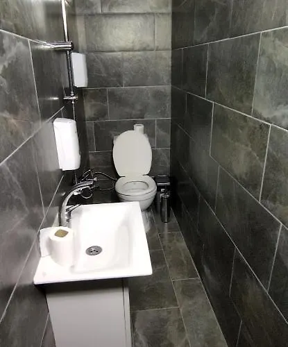 Zirkon Suit アパート