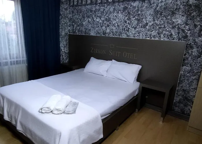 Zirkon Suit アパート *