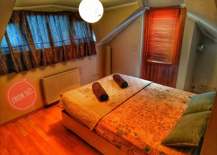 Zirkon Suit アパート